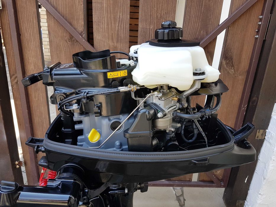 Лодочный мотор Suzuki DF6л.с. 4т 2018г.