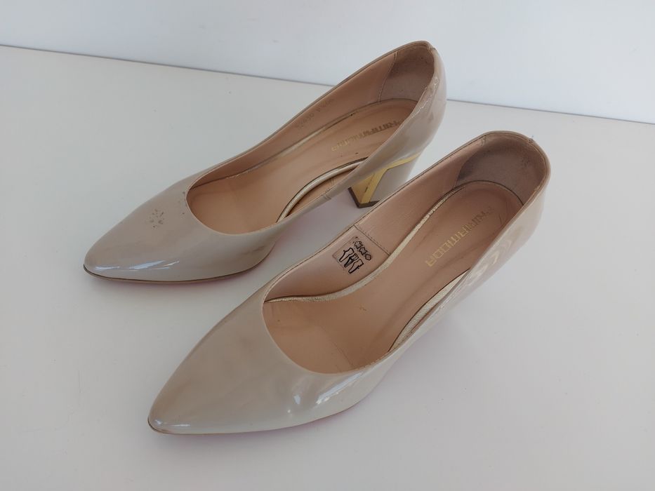 Buty czółenka skórzane Prima Moda w rozmiarze 37