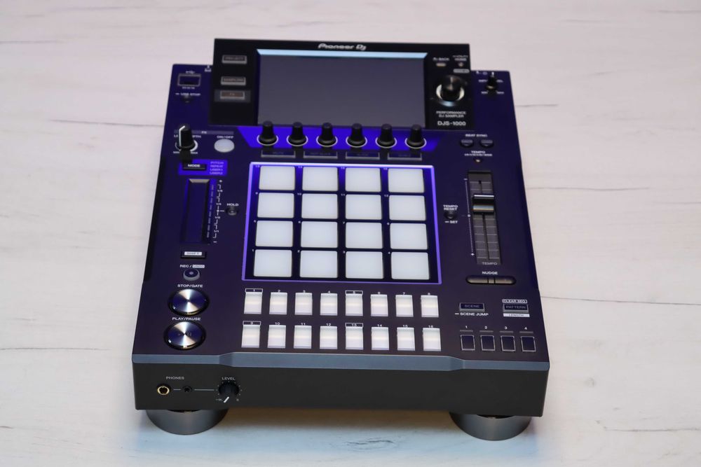 Sampler Pioneer DJS 1000