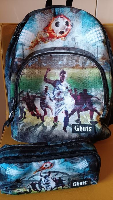 Mochila e estojo Ghuts motivo Futebol