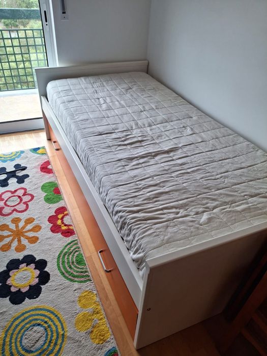 Cama Individual Dupla de 2mx1m (colchões incluidos)