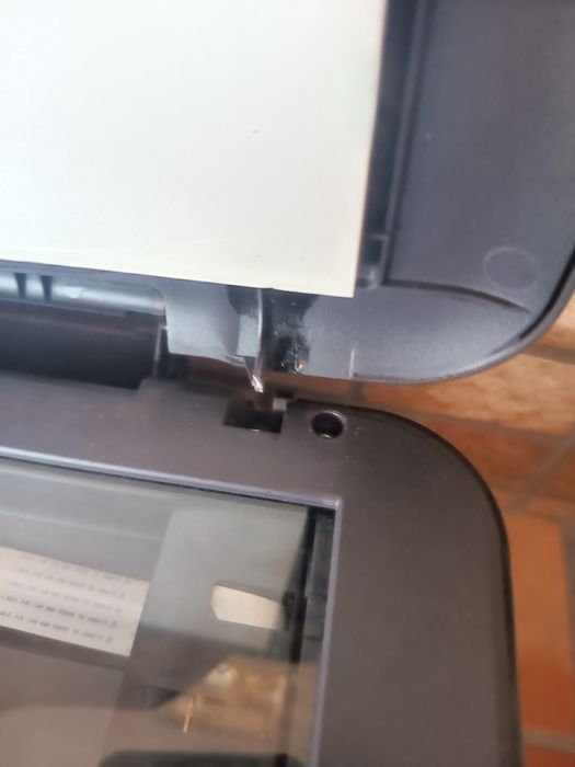 HP Deskjet 2050 Multifuncional – Funciona + Cabos