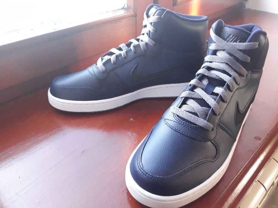 Кроссовки мужские NIKE EBERNON MID, Р-р US 9, 41-42 (27 см), кожа