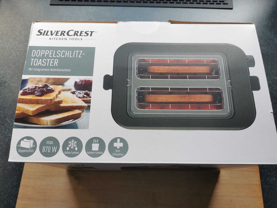 Toster Silvercrest 870W do chleba bułek etc. Czarny