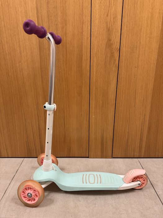 Hulajnoga 3 kołowa świecąca