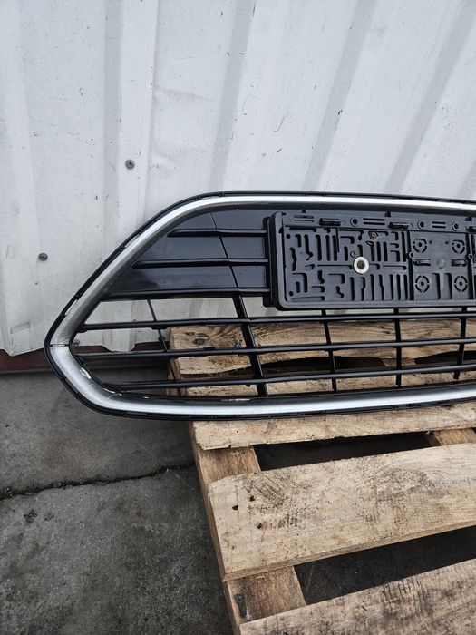 Grill atrapa Ford Mondeo Mk4 lift  Orginał