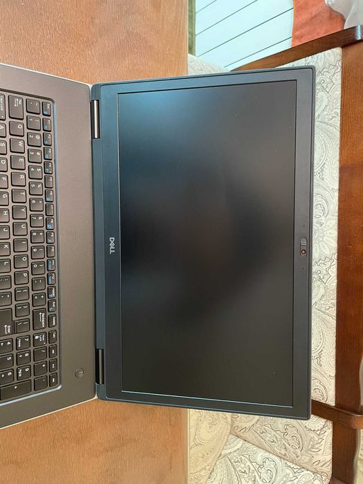 Ноутбук 17 FHD Dell Precision 7740 (i9-9880H/16GB/SSD 512GB/RTX 4000)