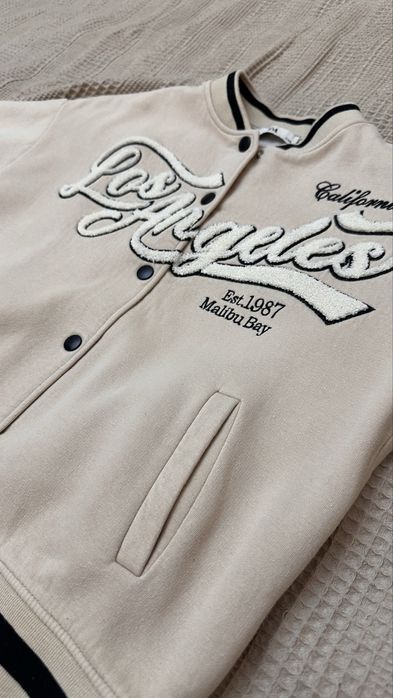 Бомбер, худі, светр 142-146 см