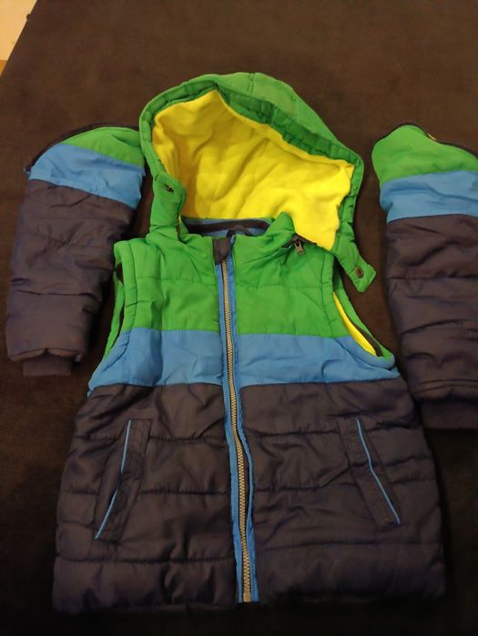 Kurtka zimowa z odpinanymi rękawkami