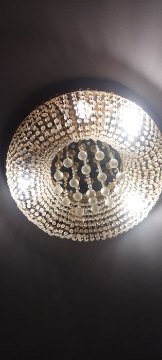 Продається кришталева люстра світильник