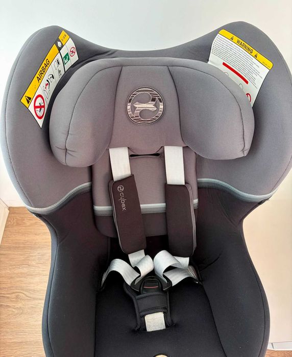Cadeira de Auto Sirona M2 I-Size + Base CYBEX