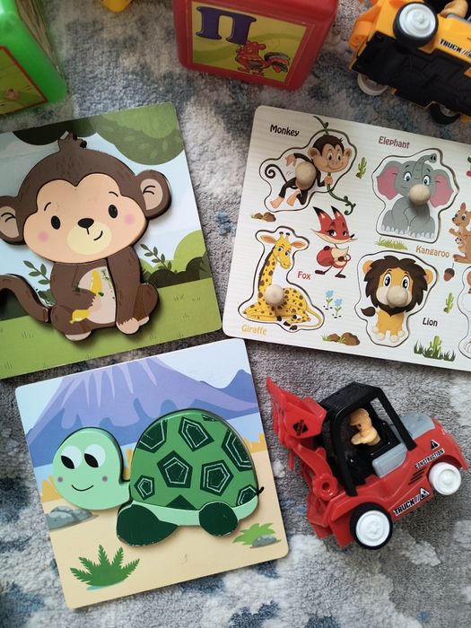 Іграшки лот пакет машинка піраміда кубики пазли дерев'яні