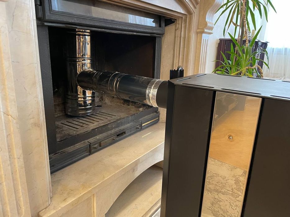 Монтаж камінів топок буржуйок котлів димоходів каминов димоход гильзов