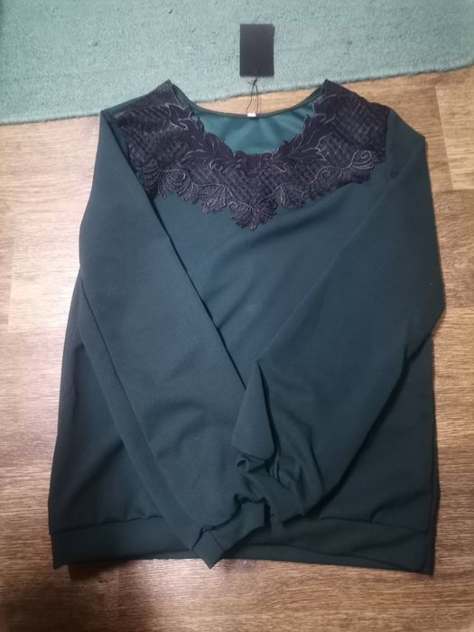 Продам блузку нову