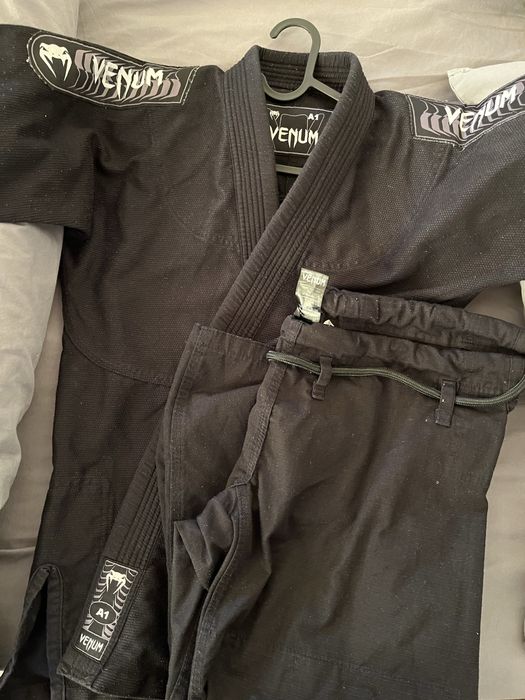 Kimono venum A1 em otimo estado