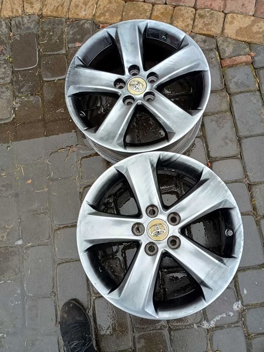 Felga aluminiowa toyota rav4  17' rozstaw śrub 5x114,3