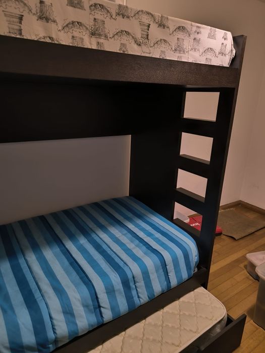 Vendo beliche em madeira escura