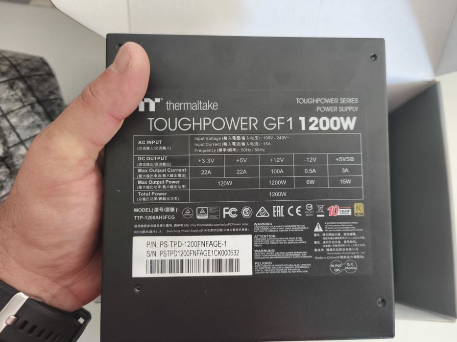 Fonte alimentação Thermaltake Toughpower GF11200