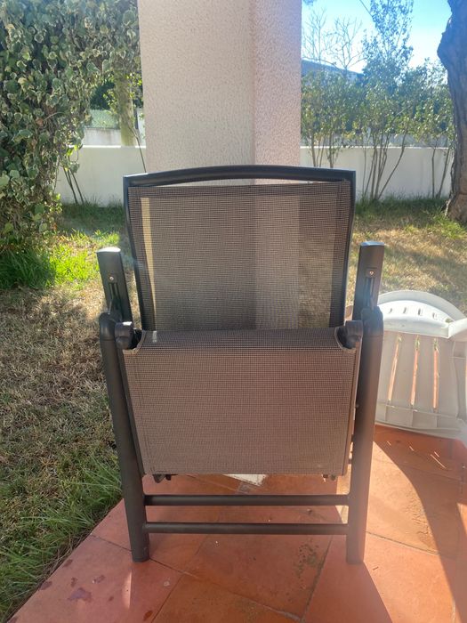 Cadeira desmontável e reclinável nova