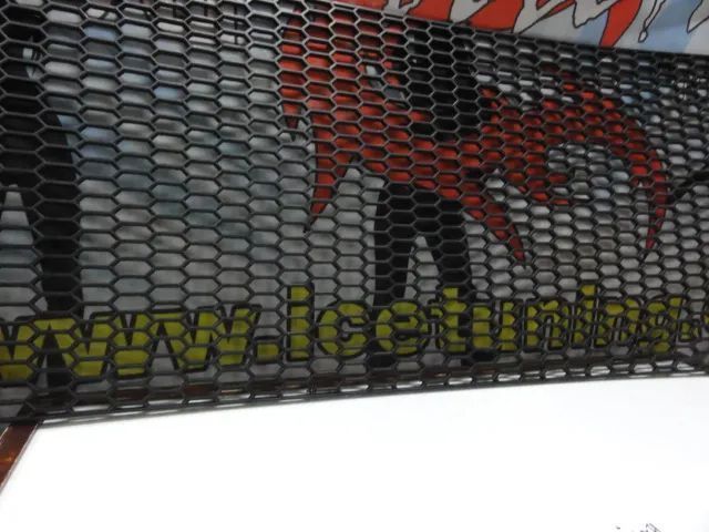 Rede / grelha universal em favo de mel com 120 X 40cm em plástico ABS para para-choques, spoilers, entrada de ar etc