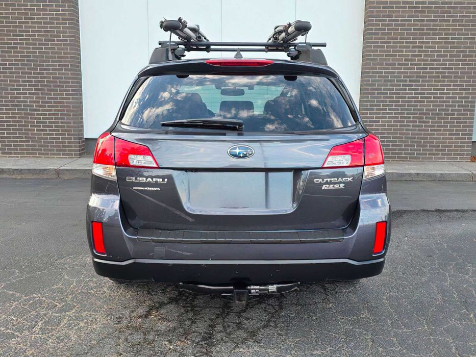 Subaru Outback Limited      2013