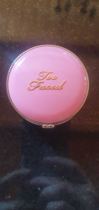 Too Faced róż do policzków