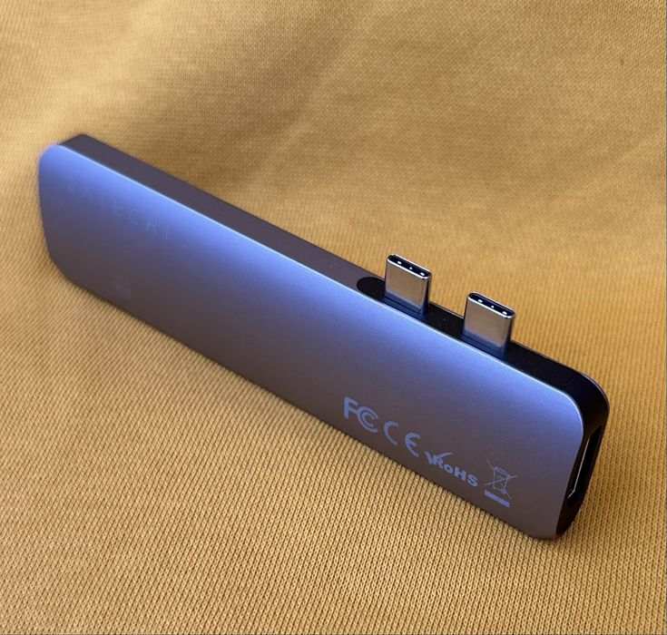 Satechi USB-C Pro Hub Space Gray новий 7-в-1 для MacBook