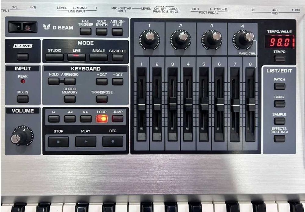 Fantom G7 - Roland - Bom preço - Grande Máquina