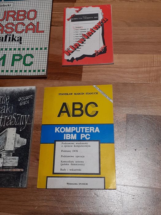 Stare komputery PC, Atari itp. Książki stan bardzo dobry lata 80 i 90.