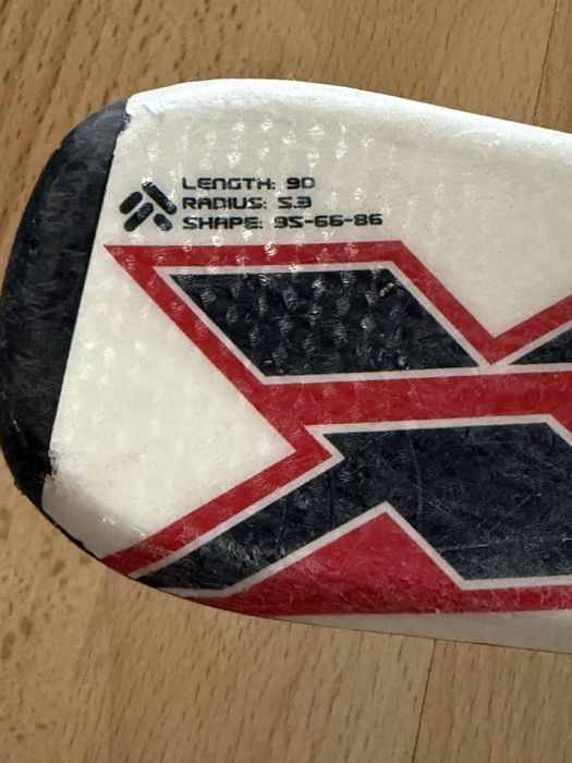 Komplet narty kijki buty i kask