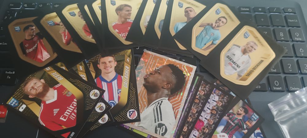 Наклейки Panini FIFA 365 - 2025