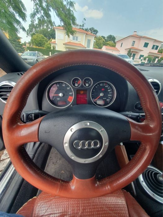 Audi TT 1.8t versão baseball - cabrio