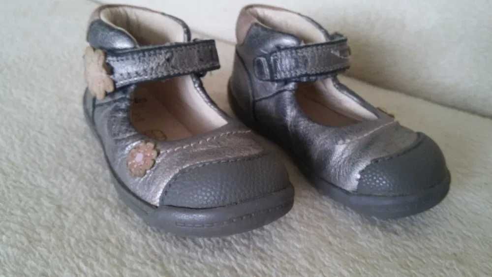 buty balerinki trzewiki clarks 13,5 cm rozmiar 21/22