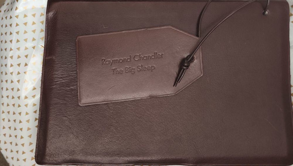 Колекційна книга The Big Sleep (Raymond Chandler) у шкірі від Bill Amb