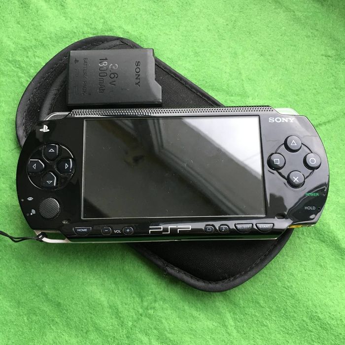 Ігрова консоль Sony PlayStation Portable PSP 1003

Приставк