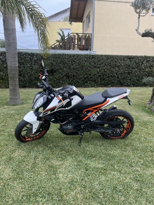 Ktm duke 125(cheia de extras)