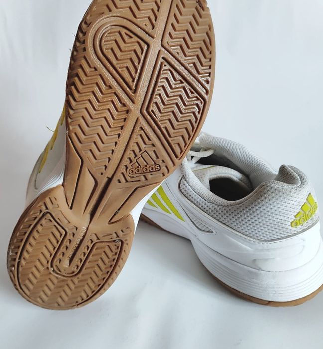 Кроссовки женские Adidas Originals, 39 размер