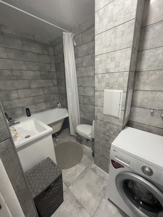 Квартира  3 кімнатна Херсон