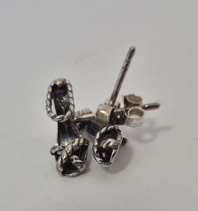 Srebrne Kolczyki sztyfty szpilki buty