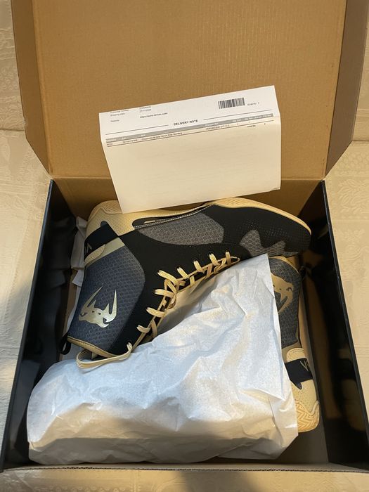 Venum elite boxing shoes