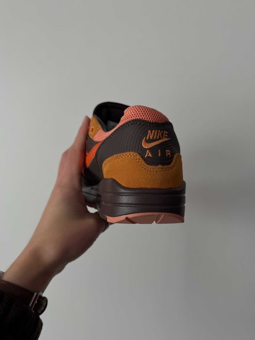 Кросівки Nike Air Max 1 King's Day premium