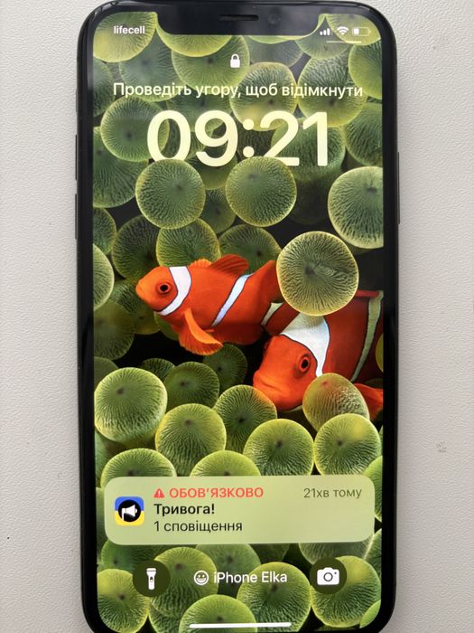 Продам телефон Iphone Xs