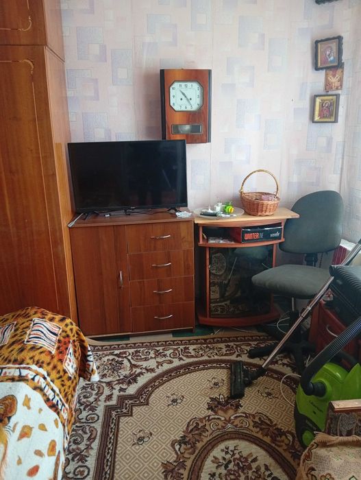 Судам в аренду 3 кімнатну квартиру . 4 поверх. Район жд