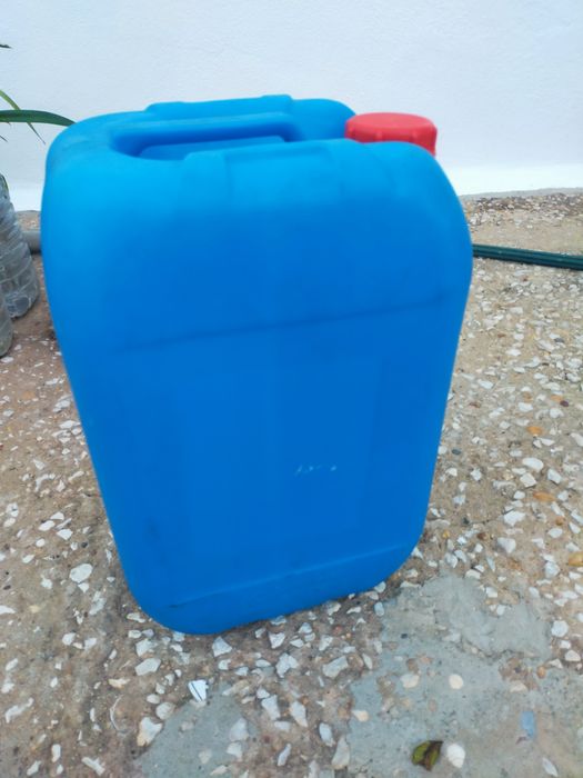 Recipientes de 20 litros