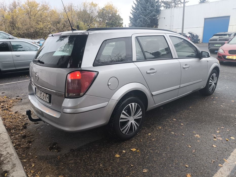 Opel Astra H 1.6 benzyna