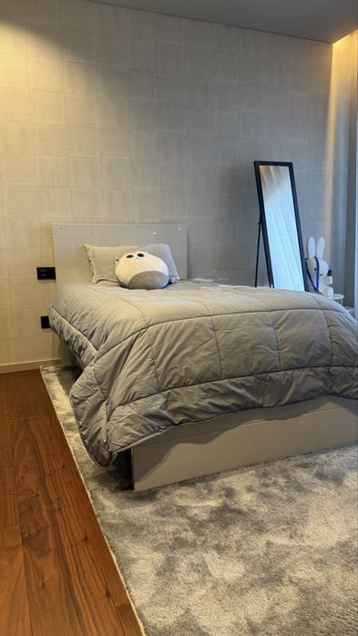 Cama/berço com colchāo Molaflex + gavetas