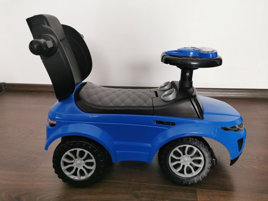 Auto, jeździk, pchacz