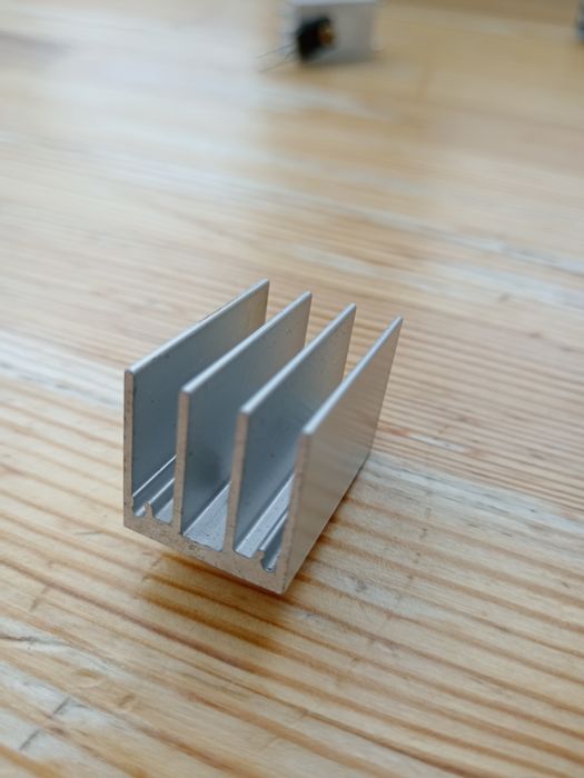 Радіатори для транзисторів