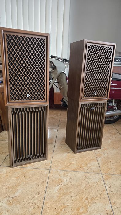 Kolumnu SANSUI SP50,