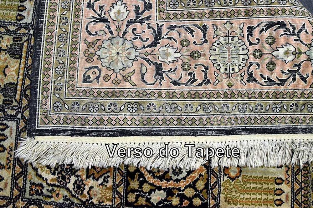 Tapete Oriental de SEDA DE CAXEMIRA, feito à mão com seda natural sobre urdidura de algodão, 195cm x 130cm